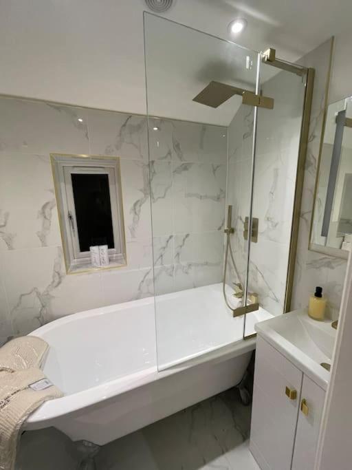 Newly Renovated 3 Bed Property - Countryside Views Dunstall Dış mekan fotoğraf